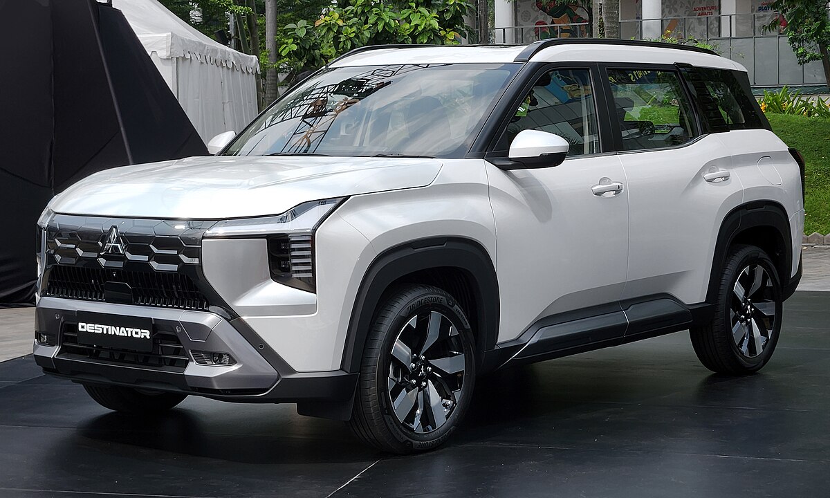 Mitsubishi Destinator